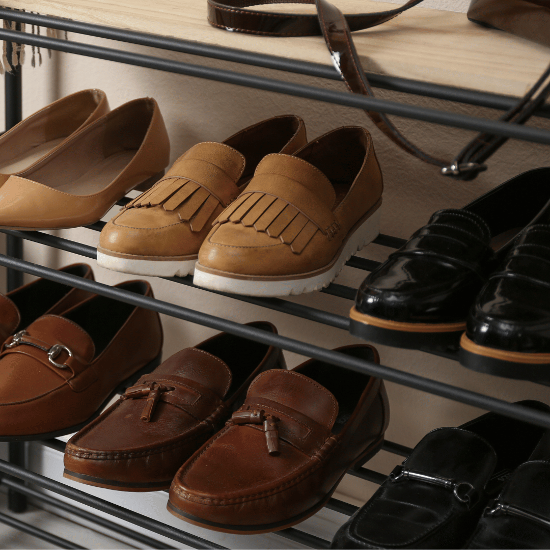 What are Men's Loafers?